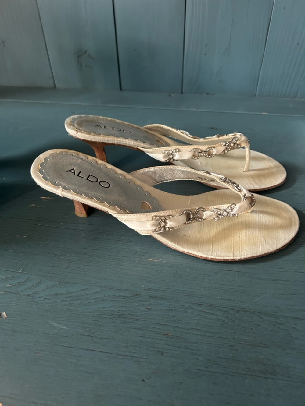 Vintage ALDO Cream Rhinestone Kitten Heel Thong Sandals | Size 39 - Bridal